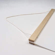 Load image into Gallery viewer, Hanging canvas wooden brackets